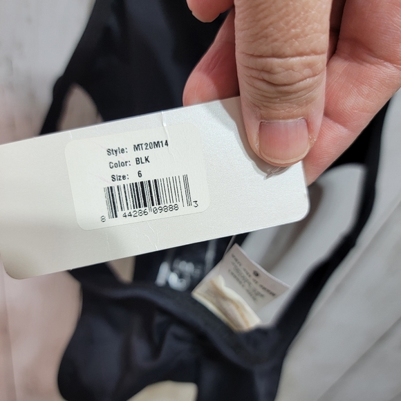 New! L*Space Sensual Black Fringe Cut out Swimsuit Women's Size 6 Monokini. - Picture 10 of 11